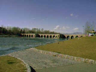 ���祦����